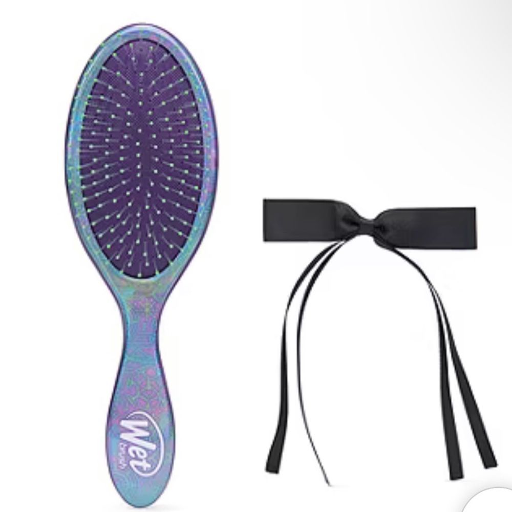 Wicked Set Elphaba Wet Brush And Bow 2-pc. - Picture 5 of 6